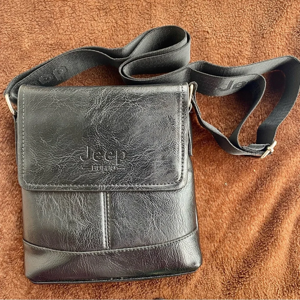 Sling bag for Men - Picture 3 of 17